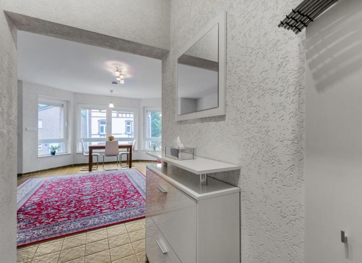 Modernes Apartment In Schoener Lage デュッセルドルフ エクステリア 写真