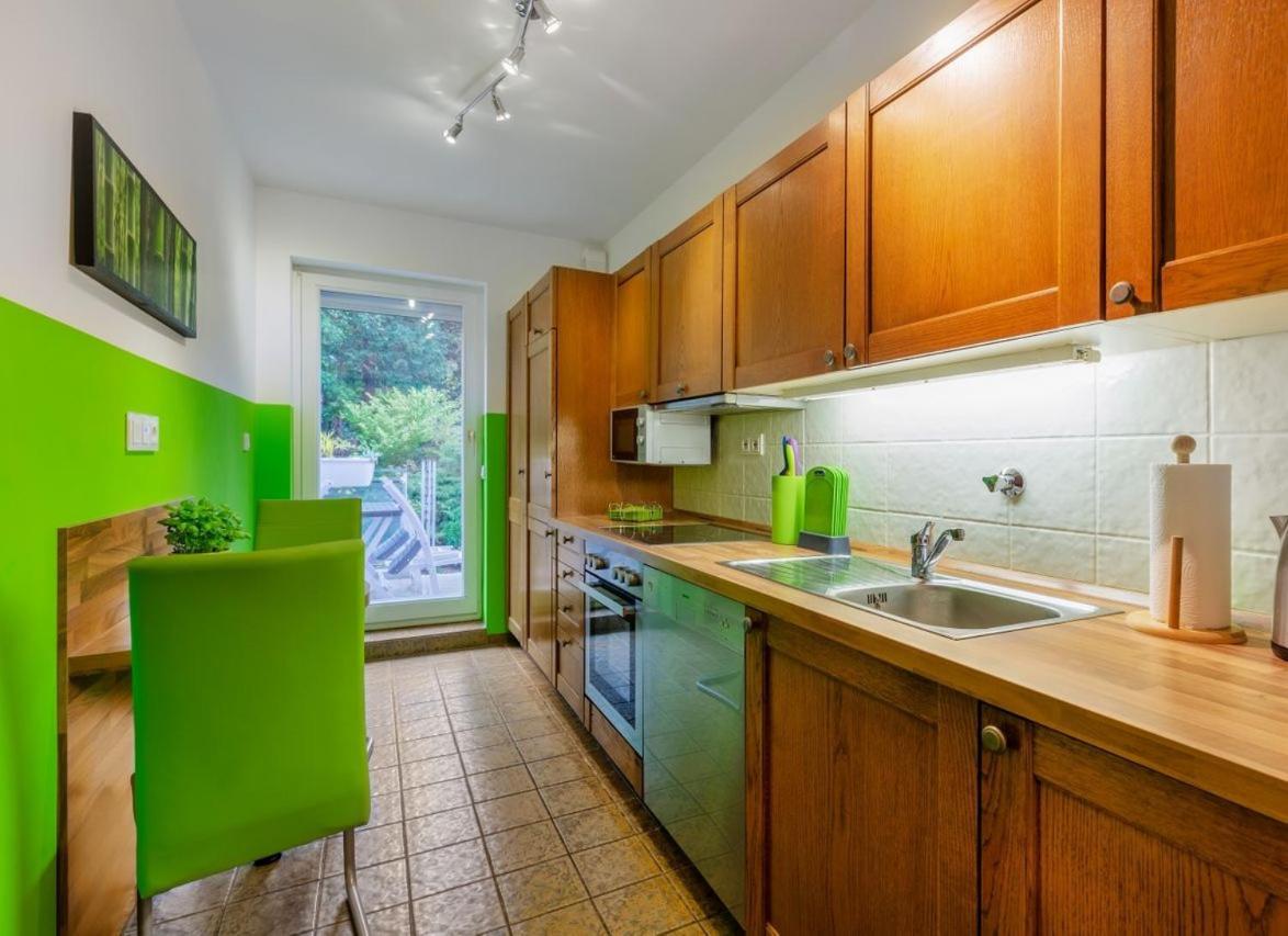 Modernes Apartment In Schoener Lage デュッセルドルフ エクステリア 写真
