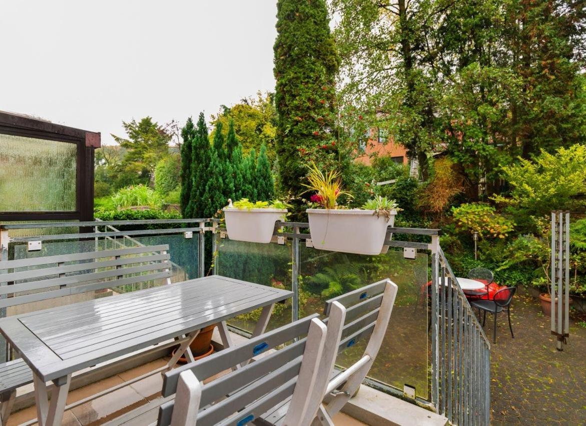 Modernes Apartment In Schoener Lage デュッセルドルフ エクステリア 写真